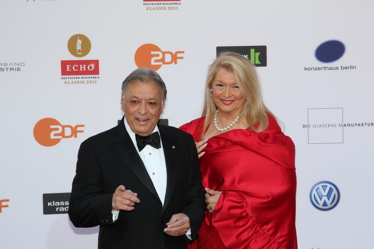 Beim Echo Klassik 2011: Zubin und Nancy Mehta ...