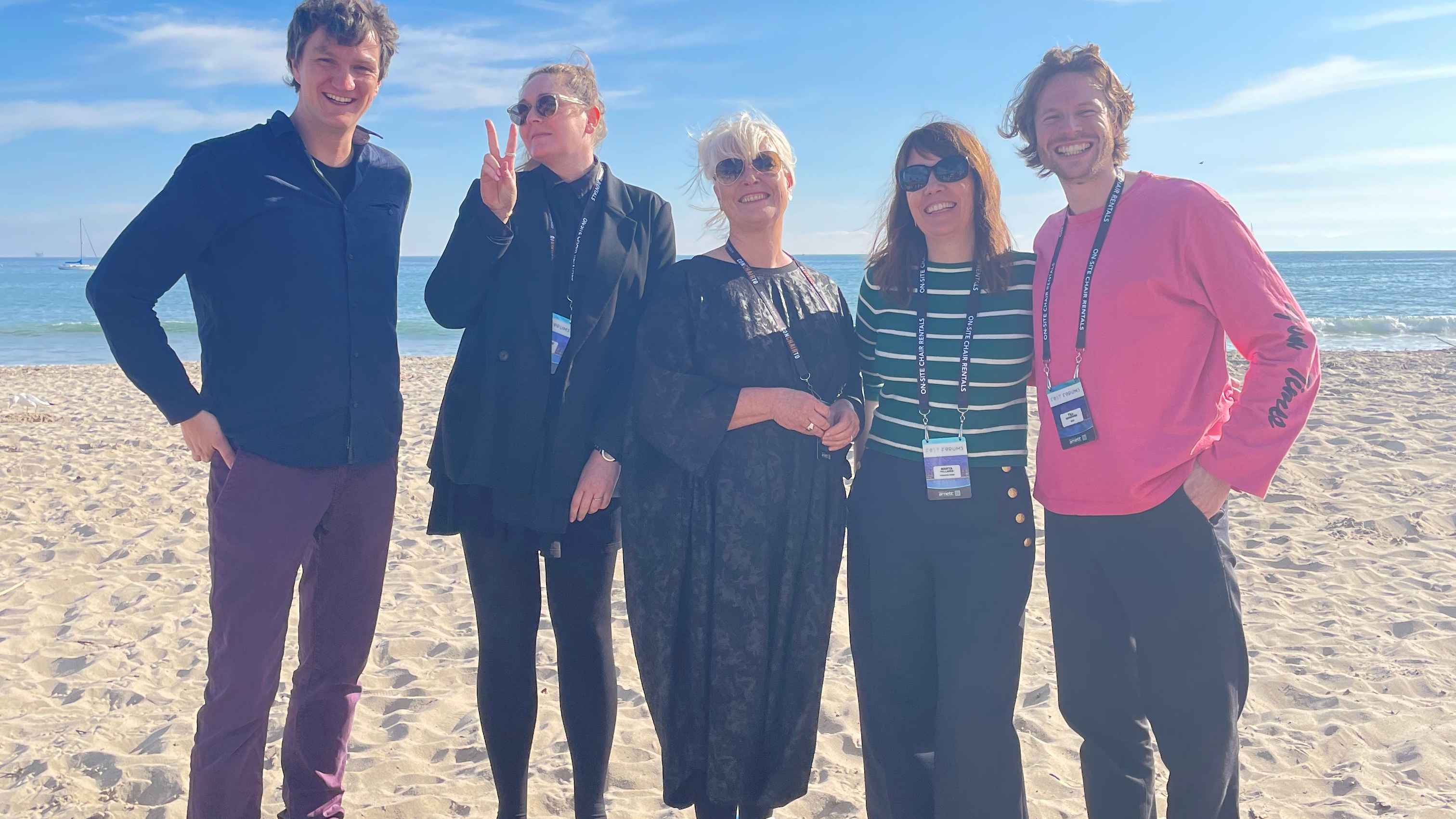 Am Strand von Santa Barbara (von links): Robert Stolt (Future of Festivals), Jenn Yacoubian (Goldenvoice/Coachella Festival), Sgne Lopdrup (Roskilde Festival), Marta Pallarès Olivares (Pri...
