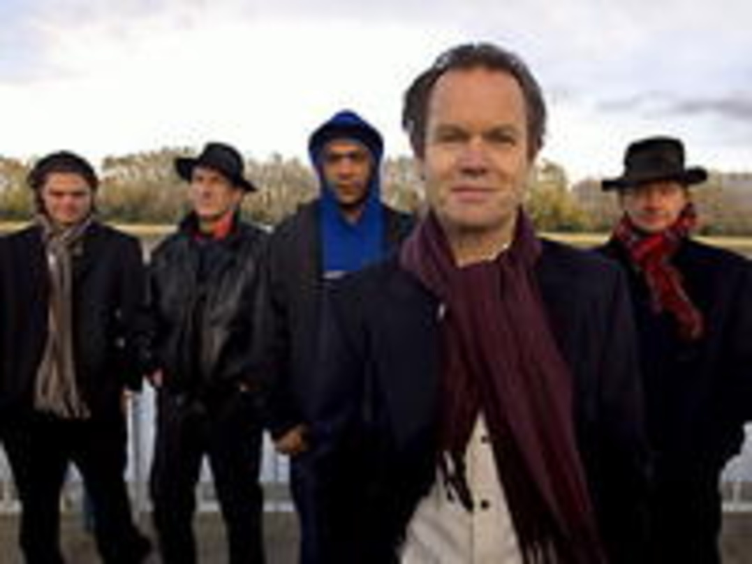 Macht seinem Bruder Konkurrenz: Chris Jagger und seine Band Atcha