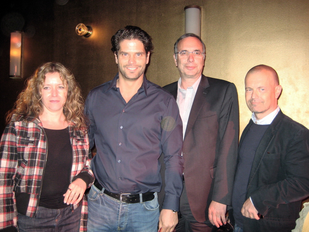 Bereiten sich auf die Berlin Music Week vor (v.l.n.r.): Katja Lucker (Kulturmanagement Kulturbrauerei), Daniel Barkowski (Popkomm), Senator Harald Wolf und Martin Brem (a2n)
