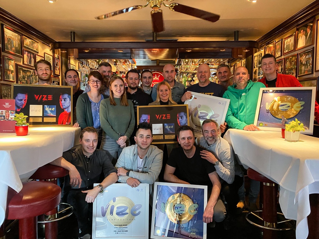 Goldig: Vize und ihr Team von Kontor Records und Heaven Shall Dance