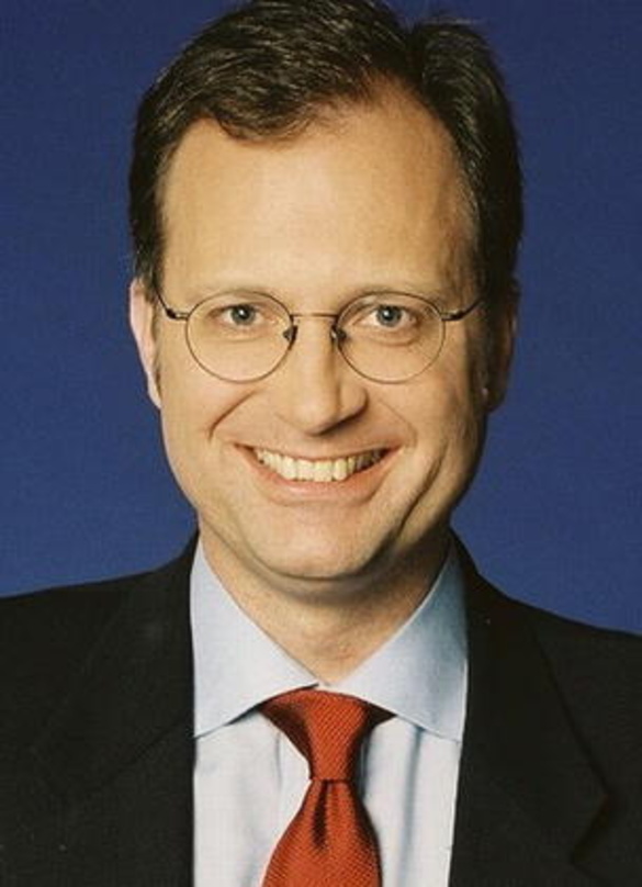 391633d82c76d50c0706ea23d773fdf1b3a54d18067e5509b0c0d1a9b813d19f Übernimmt von Klokow: Jan-Pelgrom de Haas