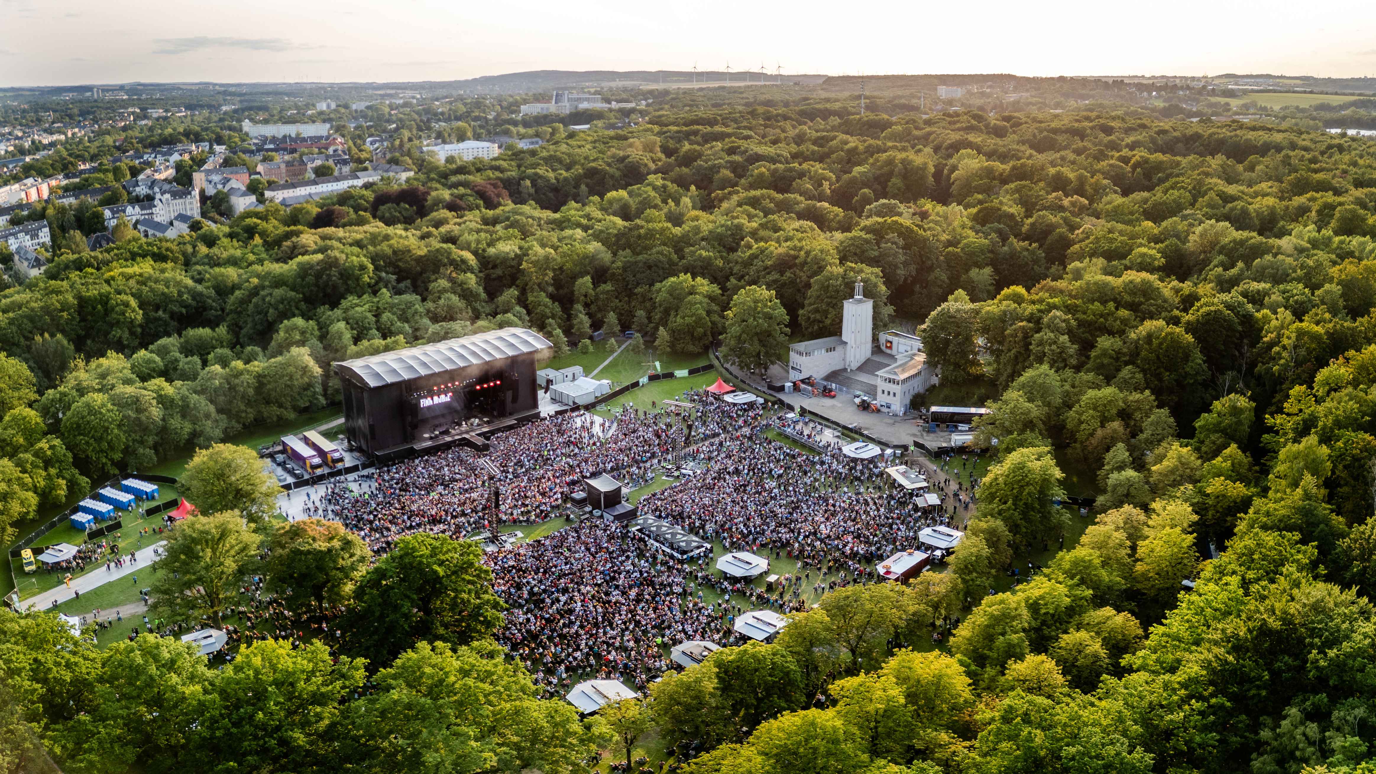 Eine der erfolgreichen Veranstaltungen in den C³-Spielstätten: das Konzert von Bryan Adams im Küchwald.