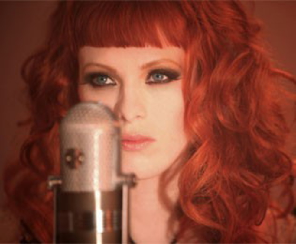 Will auch als Sängerin auf der Bühne eine gute Figur machen: Karen Elson