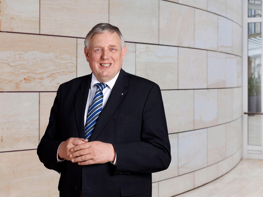 Meldet Zweifel an dem Düsseldorfer Konzert an: NRW Gesundheitsminister Karl-Josef Laumann