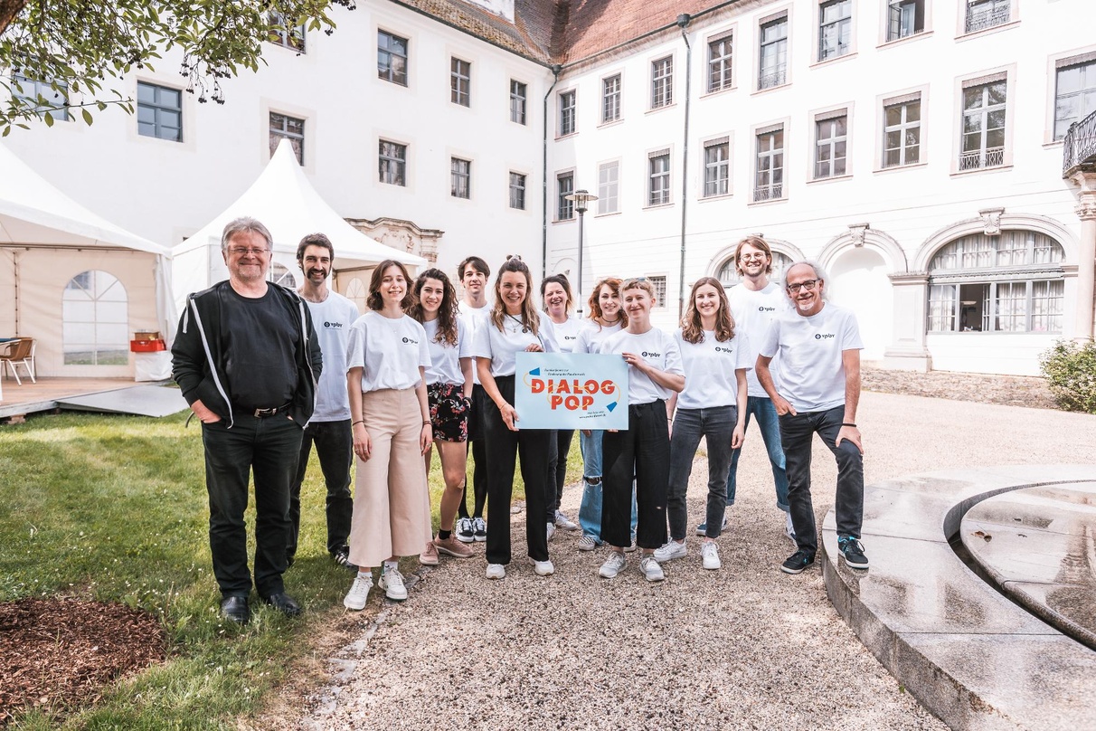 Gastgeber von Dialog.Pop (von links): Bernd Schweinar, Dominik Roider, Amélie Freund, Johanna Feger, Andreas Olschar, Alisa Weixelbaum, Marion Schmid, Cosima Sokol, Maximiliane Vilser, Luz...