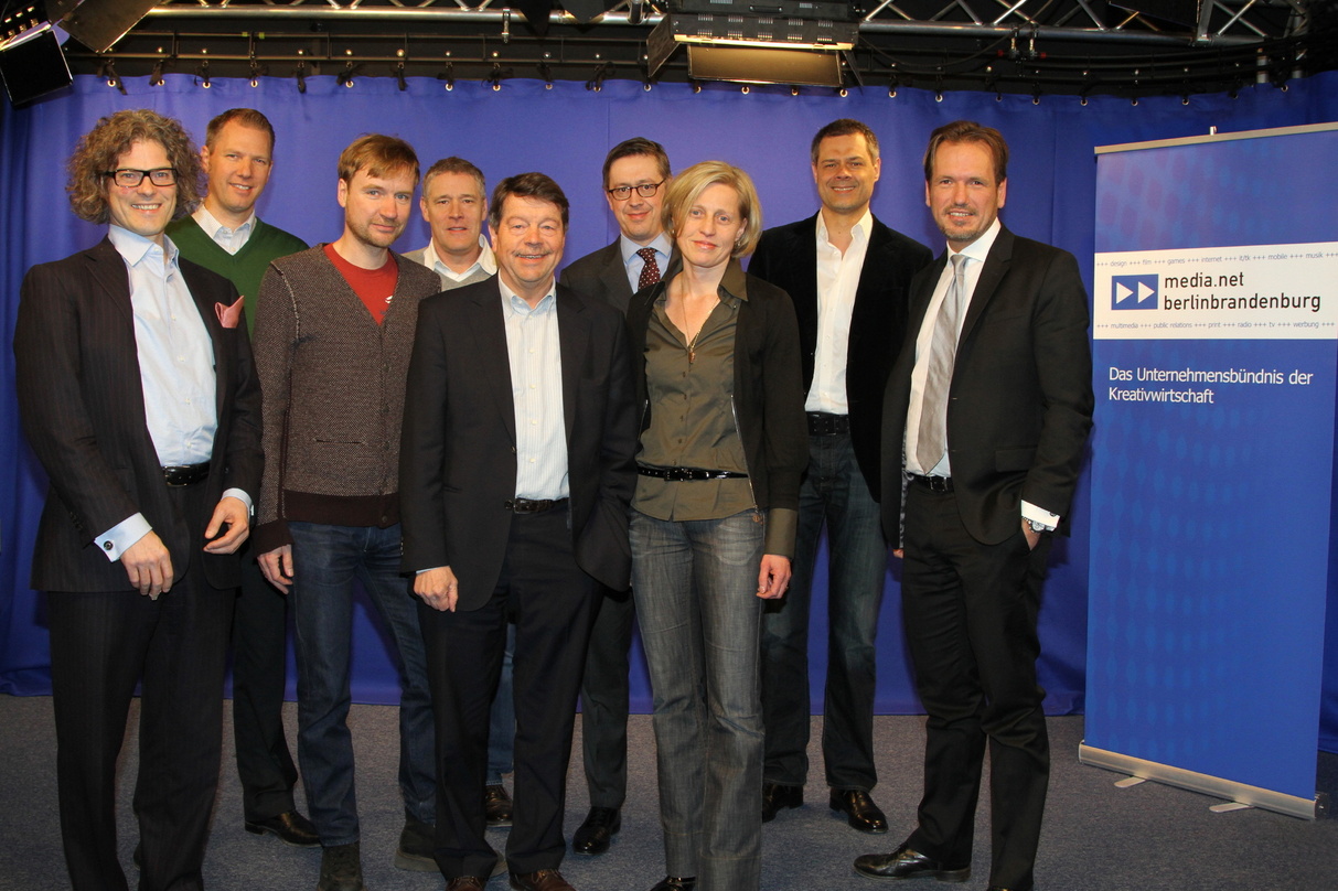 Neu formiert: Der media.net-Vorstand (v.l.n.r.) Thomas Curran, Dr. Stephan Zoll, Tim Renner, Christoph Fisser, Bernd Schiphorst, Dr. Tonio Kröger, Dr. Susanne Stürmer, Oliver Beste und Dr....