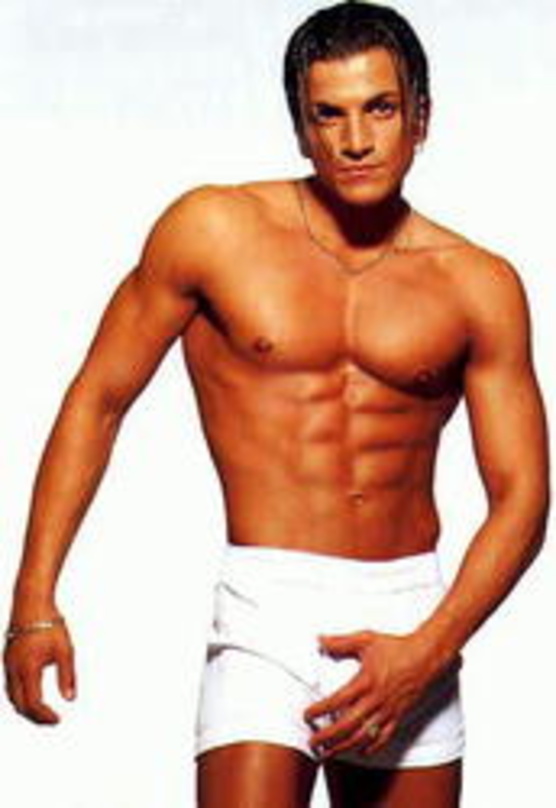 39d9c385b84d1ebda84681beed054249dbbbc49d26fd3c23a668c8223d82d186 Einsatz im Dschungel zahlt sich aus: Peter Andre kehrt in die Charts zurück