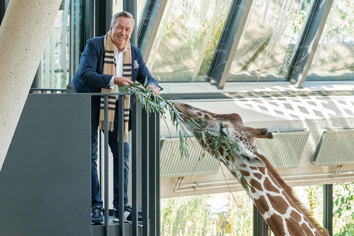Ging auf Tuchfühlung mit den Giraffen: Roland Kaiser