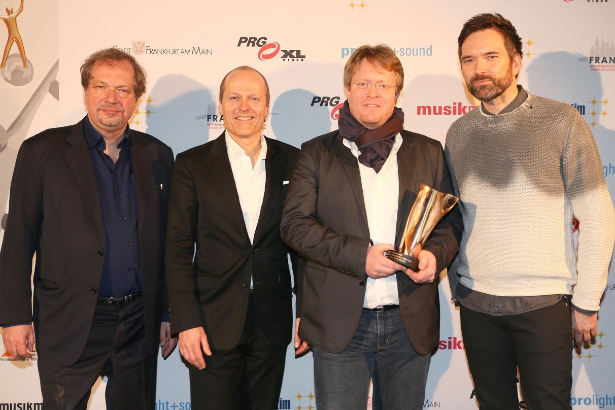 Bei der LEA-Pressekonferenz (von links): Jens Michow, Pianist Joja Wendt, Daniel Keding von "Klasse! Wir singen!" und Moderator Ingo Nommsen