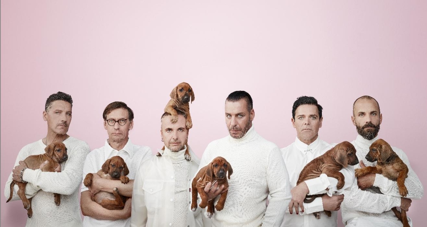 Stellen die erfolgreichste LP-Veröffentlichung der ersten drei Quartale 2019: Rammstein