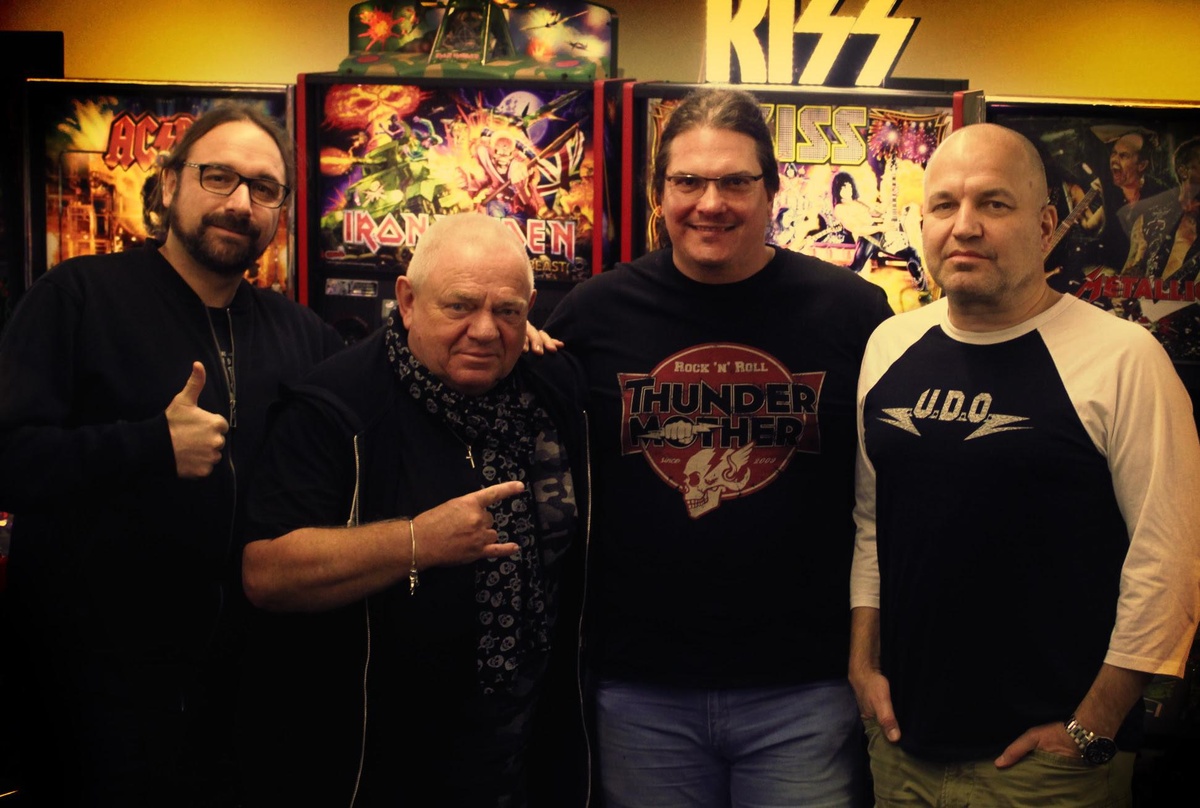 Gehen künftig gemeinsame Wege (von links): Florian Milz (CEO Atomic Fire Records), Udo Dirkschneider, Markus Wosgien (CEO Atomic Fire Records) und Frank Süpfle (ITM Agency)
