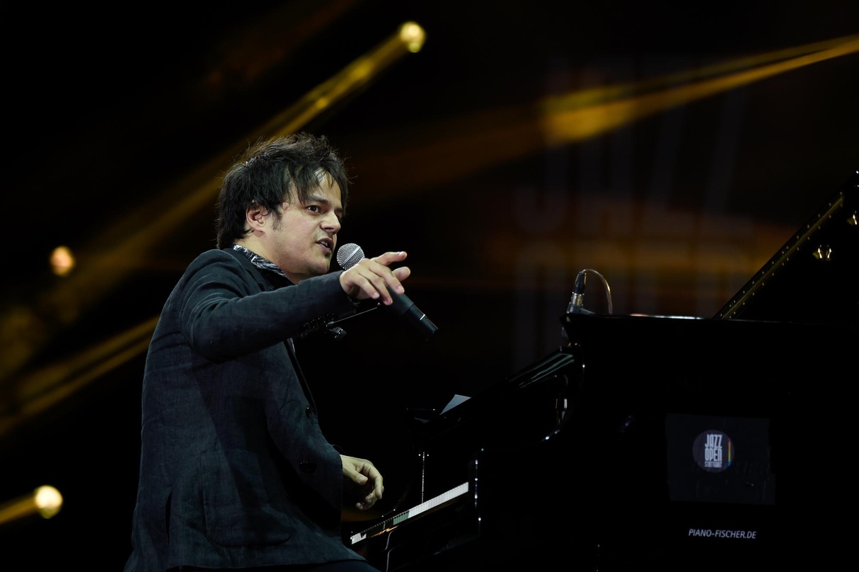 Auf der Bühne bei den Jazzopen 2015 und in der TV-Doku zu sehen: Jamie Cullum ...