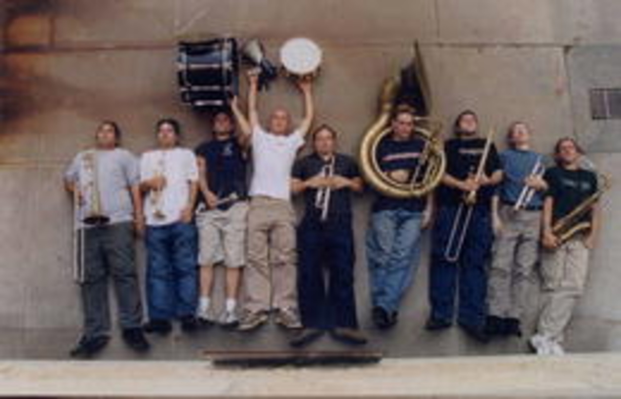 Neun Musiker auf ungewöhnlicher Mission: Die Youngblood Brass Band