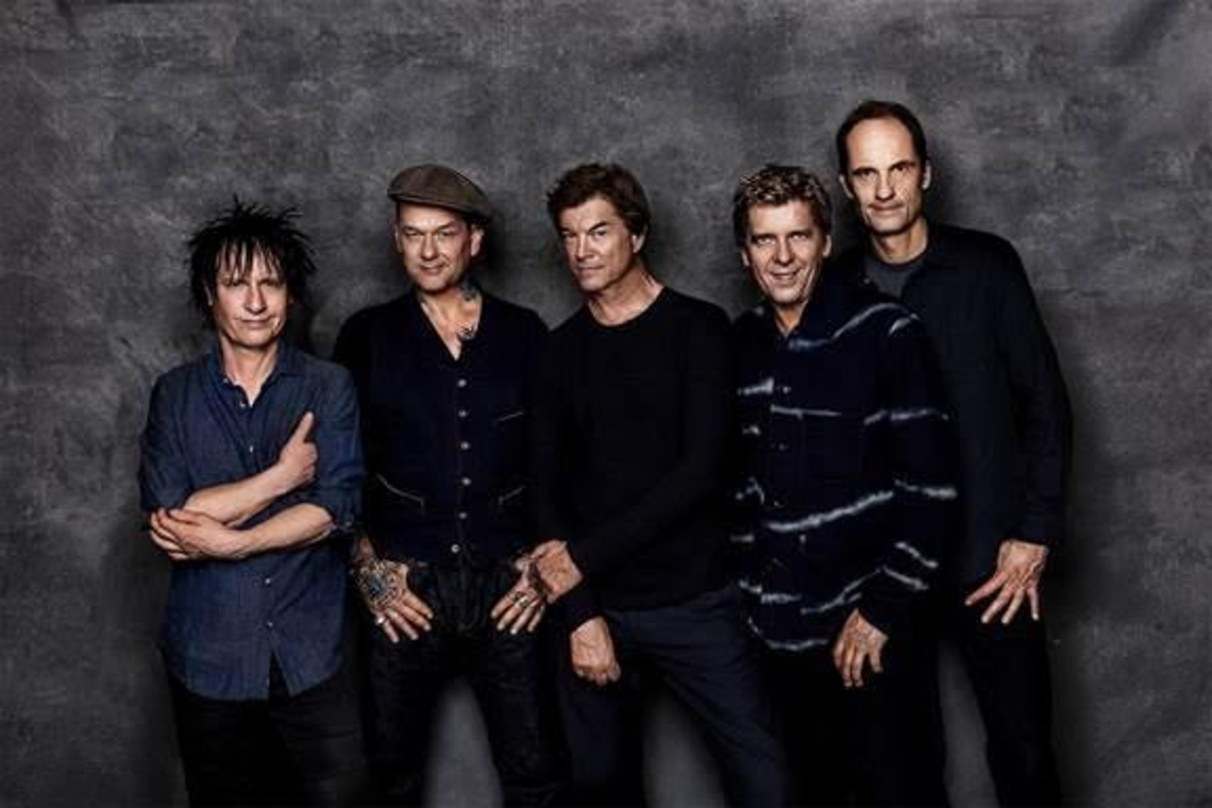 Erfreuen ihre Fans mit Tour-Film-VÖ und neuen Festivaldaten: Die Toten Hosen