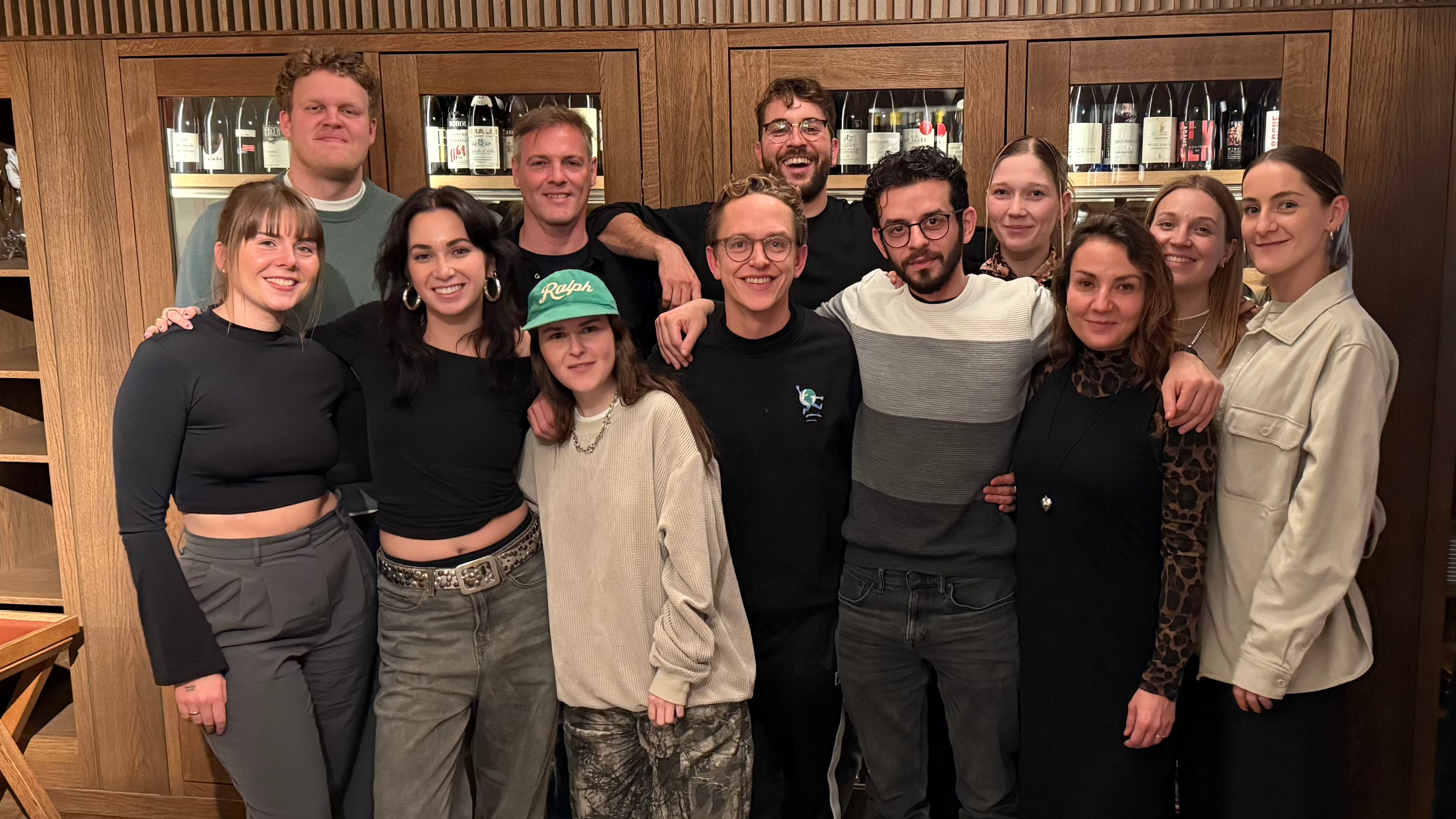 Wollen mit der ersten gemeinsamen Single "Käptn Peng" durchstarten (von links): Marlene Steffens (Believe), Björn Steiner (Produzent Luna), Jeanette Friedrich (Art Direction Luna), Christi...