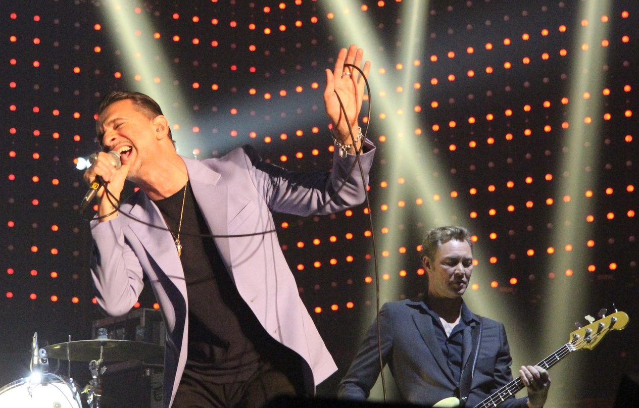 Erster Stargast bei Laut in München 2015: Dave Gahan eröffnete die Vertriebstagung von Sony Music mit einem Auftritt mit den Soulsavers