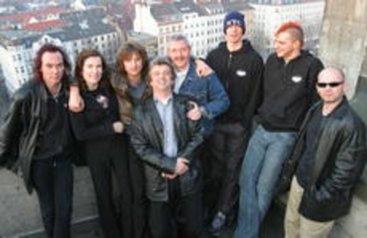 Handelseinig: Das Team von Peer mit Kingdom Come