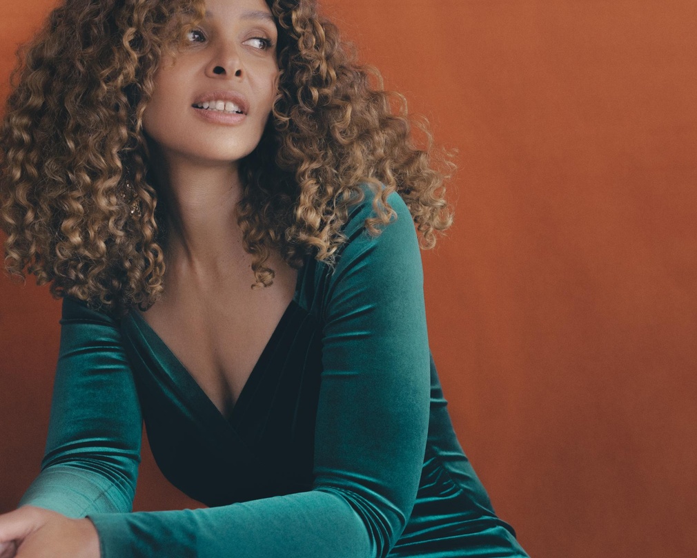Startet eine Partneschaft mit Goodlive Artists: Joy Denalane