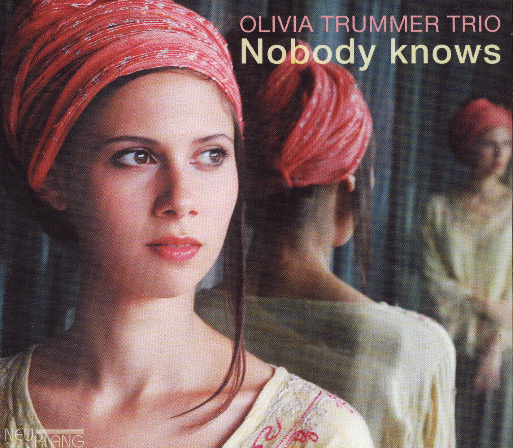 Olivia Trummer Trio – Nobody Knows