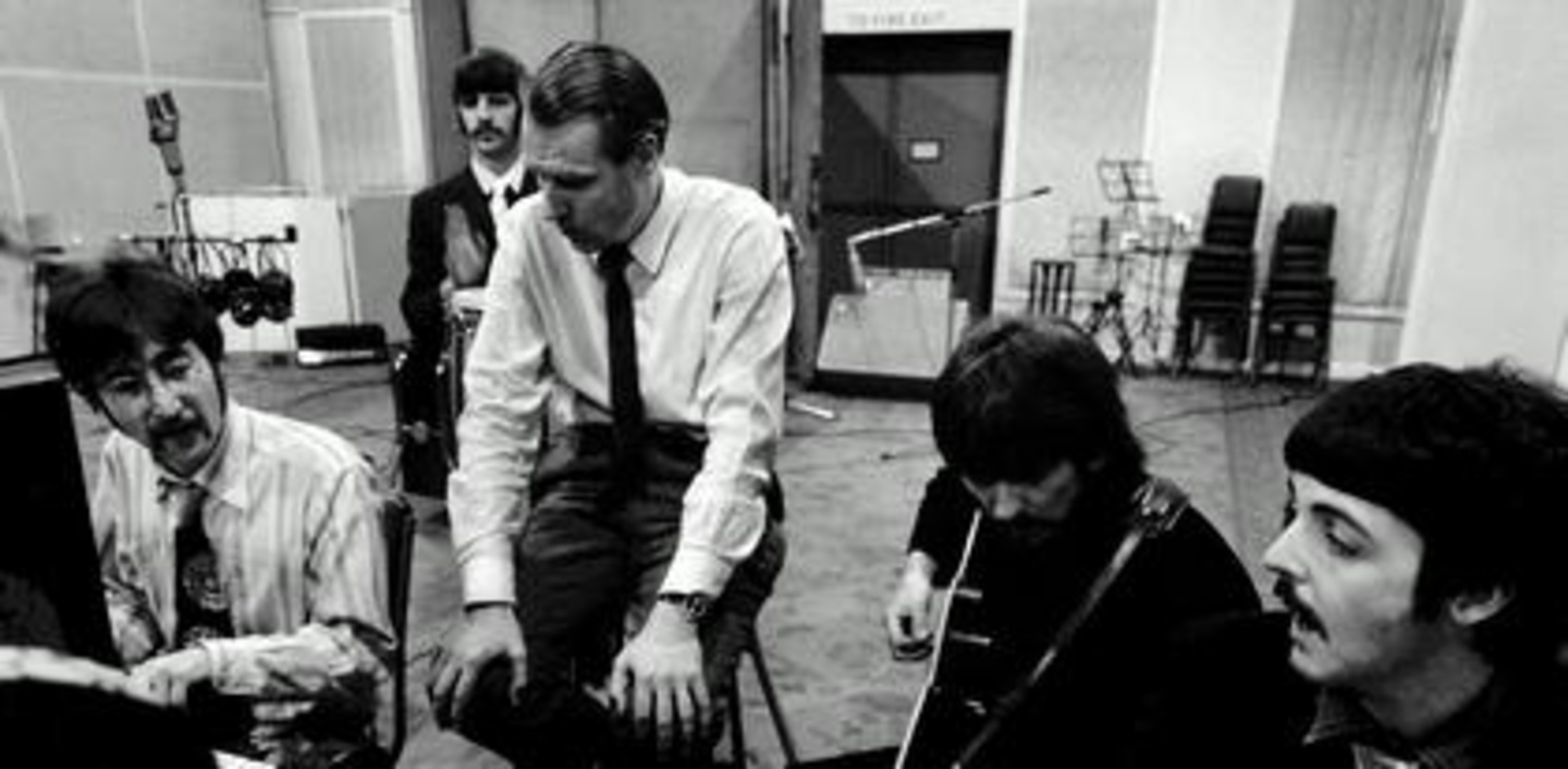 In den Sechzigern im Studio: George Martin mit den Beatles