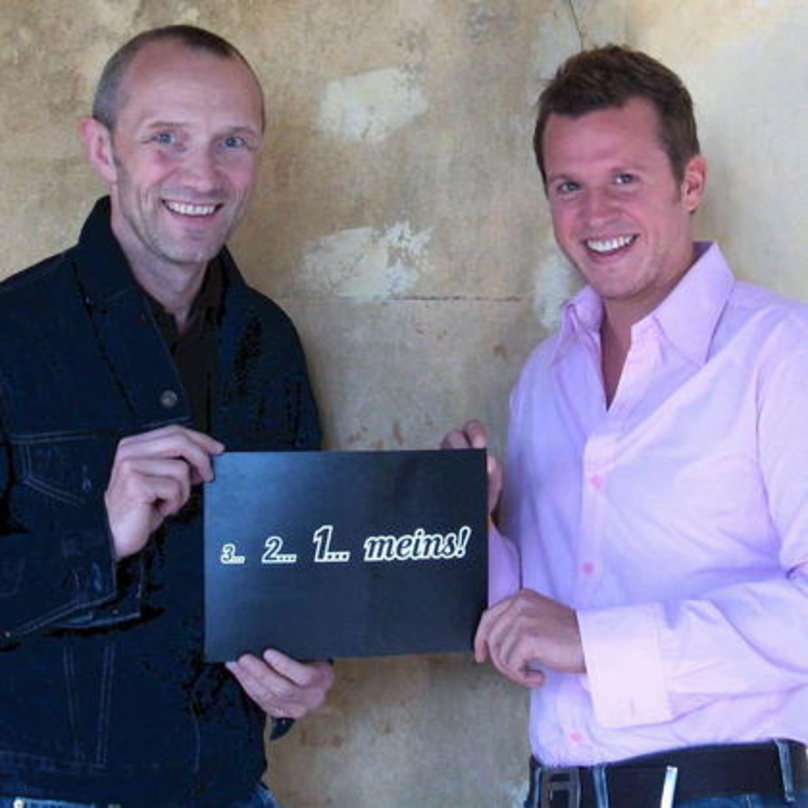 Besiegelten den Synchronisations-Deal: Markus Linde (l.) und Gerrit Winterstein (Music Consultant Jung von Matt)