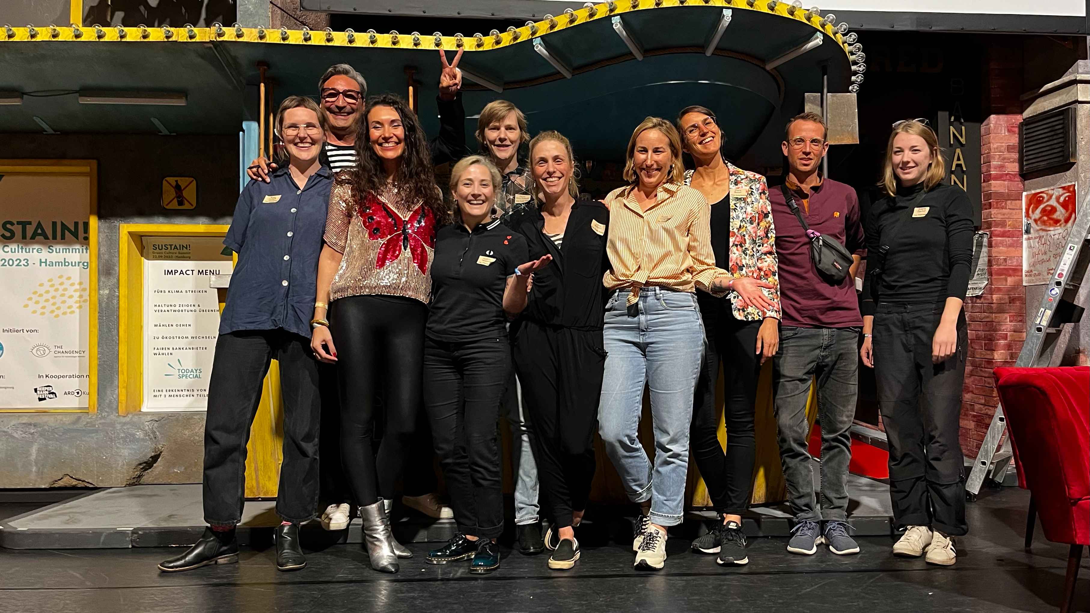 Den ersten Sustain Summit auf dem Reeperbahn Festival initiierten im Jahr 2023 Green Events Hamburg, The Changency und Mike Keller, vor Ort waren unter anderem (von links): Rosa Hoelger (T...