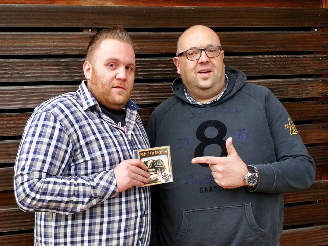 Vereinbarten einen international gültigen Vertriebsdeal: Christian Reichmann, Gründer des Rockabilly-Labels Backfire Records, und Andy Ludyk