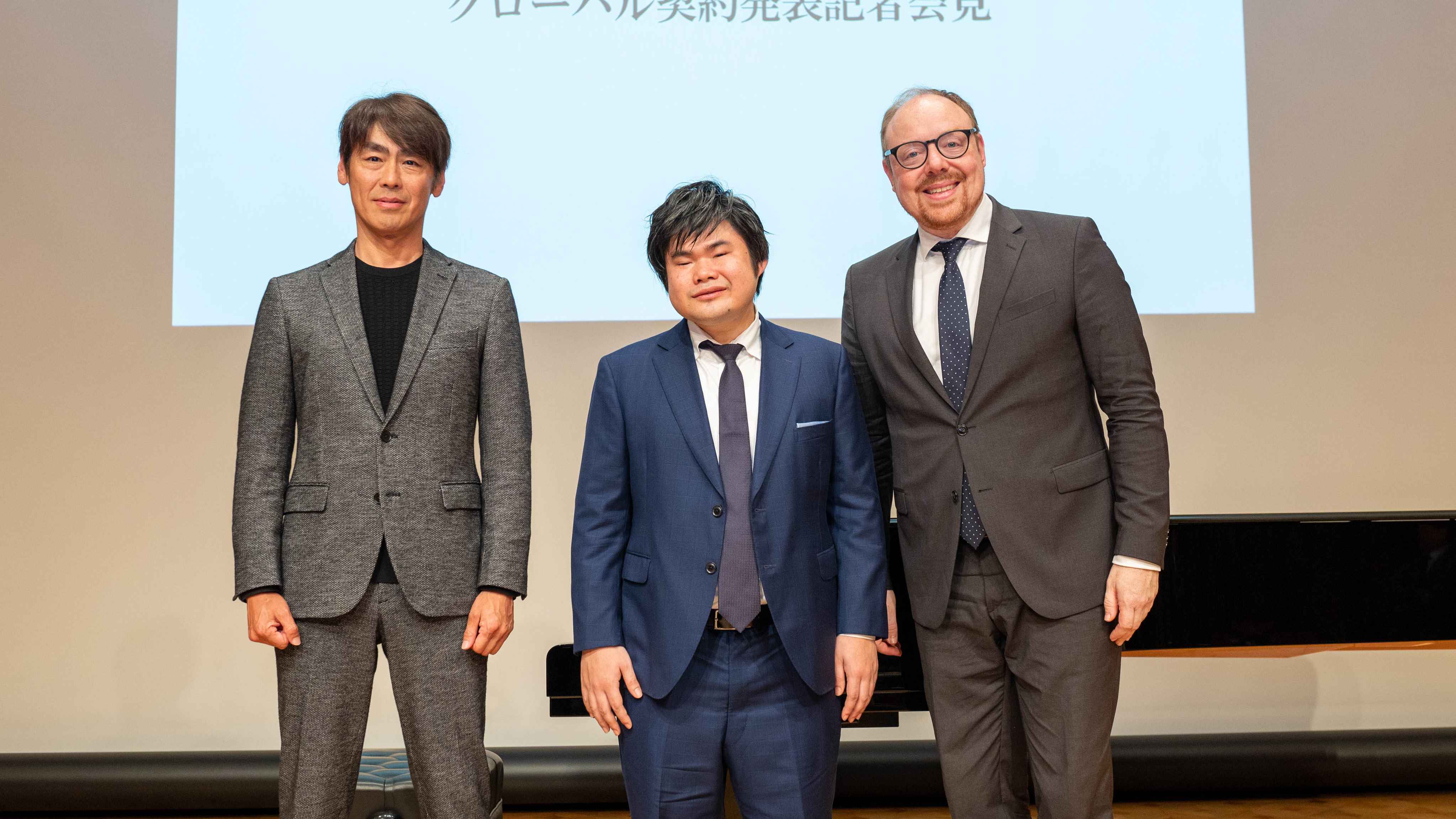 Veröffentlichen demnächst gemeinsam Klassik (von links):Naoshi Fujikura (President and CEO Universal Music Japan), Nobuyuki Tsujii und Clemens Trautmann (President Deutsche Grammophon).