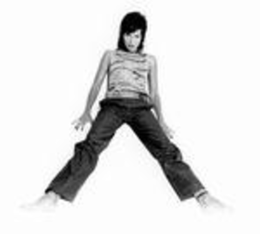 427d140183d956b01aaca67d46a1fd41a37115a9a84d0bde611143fcc721557a Auch im Jubeljahr sehr fleißig: Nena