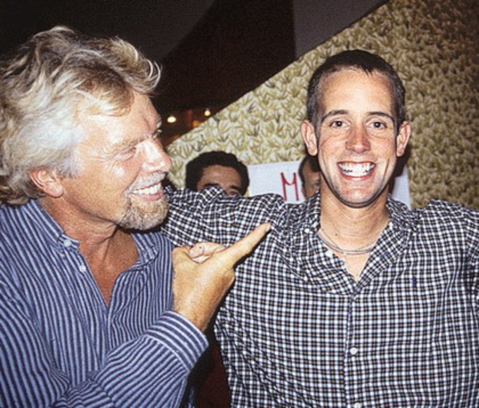 Nach der Gründung 1997: Richard Branson (l.) und der erste V2-Geschäftsführer Patrick Orth