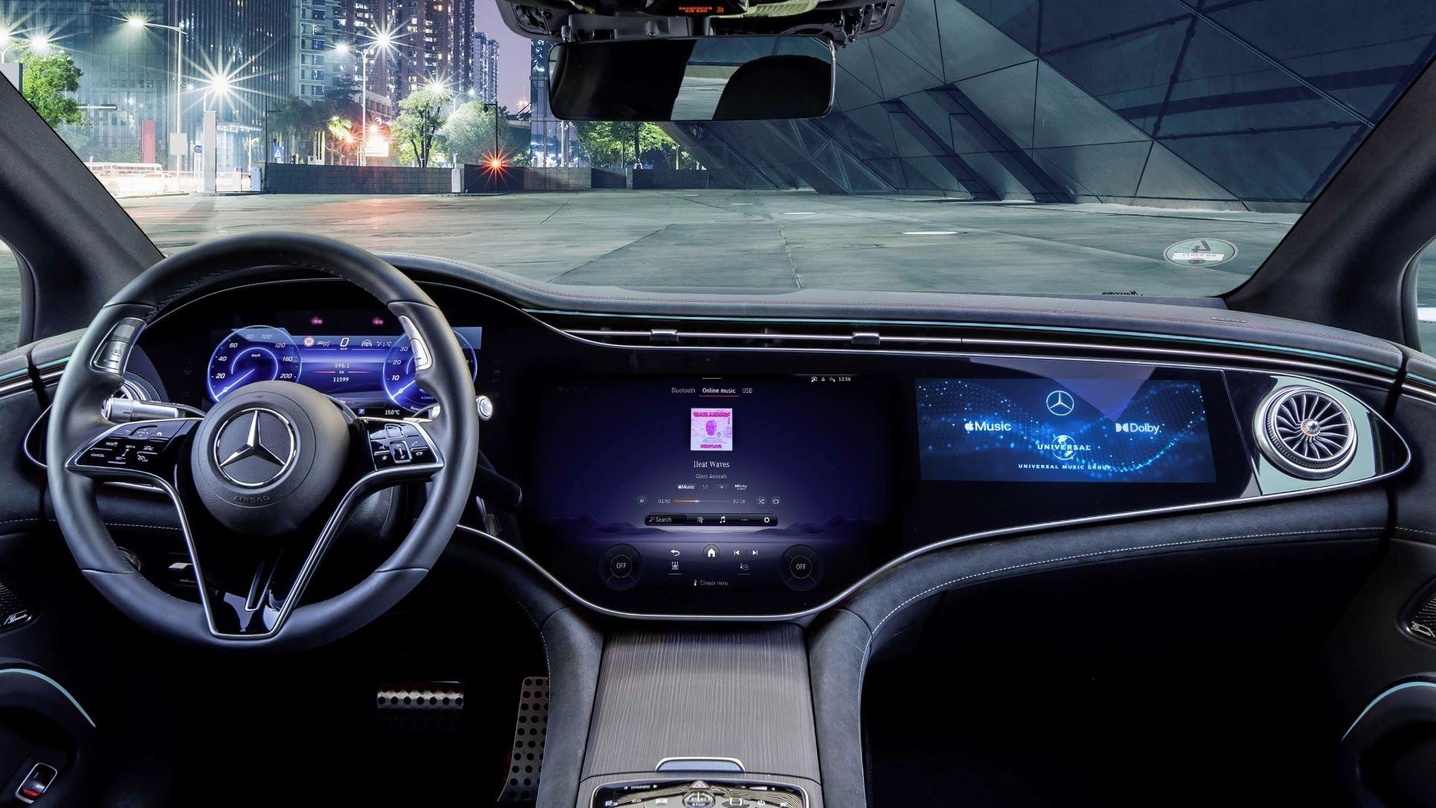 Stereo war einmal: die Partnerschaft zwischen Mercedes-Benz, Apple Music, Dolby Atmos und Universal Music soll neue Maßstäbe in Sachen Klang im Auto setzen