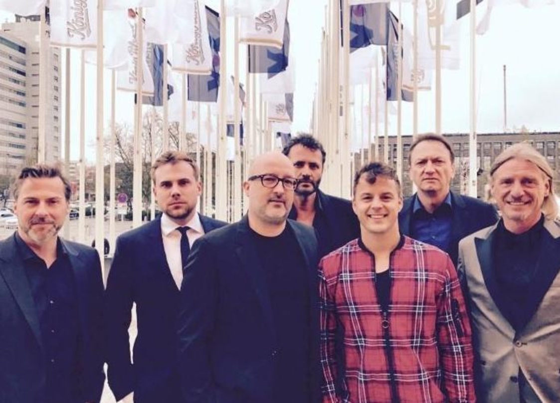 Freuen sich auf die Kooperation (von links): Björn Mathes (Managing Director ferryhouse), Sam Bittner (Head of A&R & Business Operations Starwatch Entertainment), Erik Jülicher (Head of Ma...