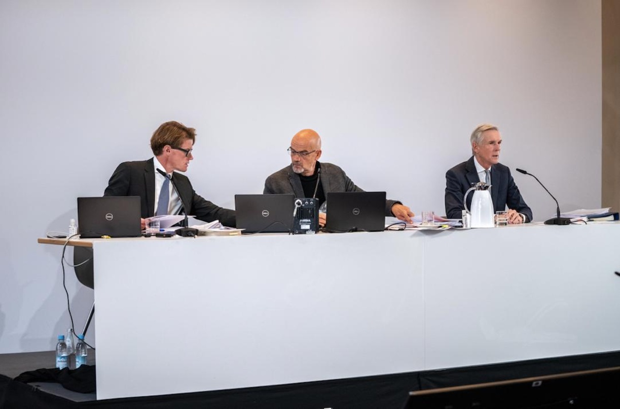 Sprach bei der Mitgliederversammlung der GEMA auch über die Pläne und Ziele mit Zebralution und dem MusicHub: der Vorstandsvorsitzende Harald Heker (rechts), hier mit Tobias Holzmüller (Le...