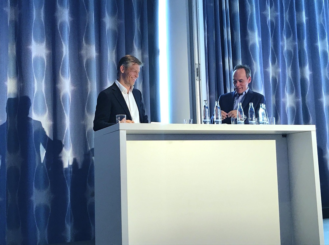 Wollen als Rechteinhaber mit internationalen Plattformbetreibern auf Augenhöhe verhandeln: Frank Briegmann (Universal Music, links) und Christoph Keese (Axel Springer hy) beim BDZV-Kongres...