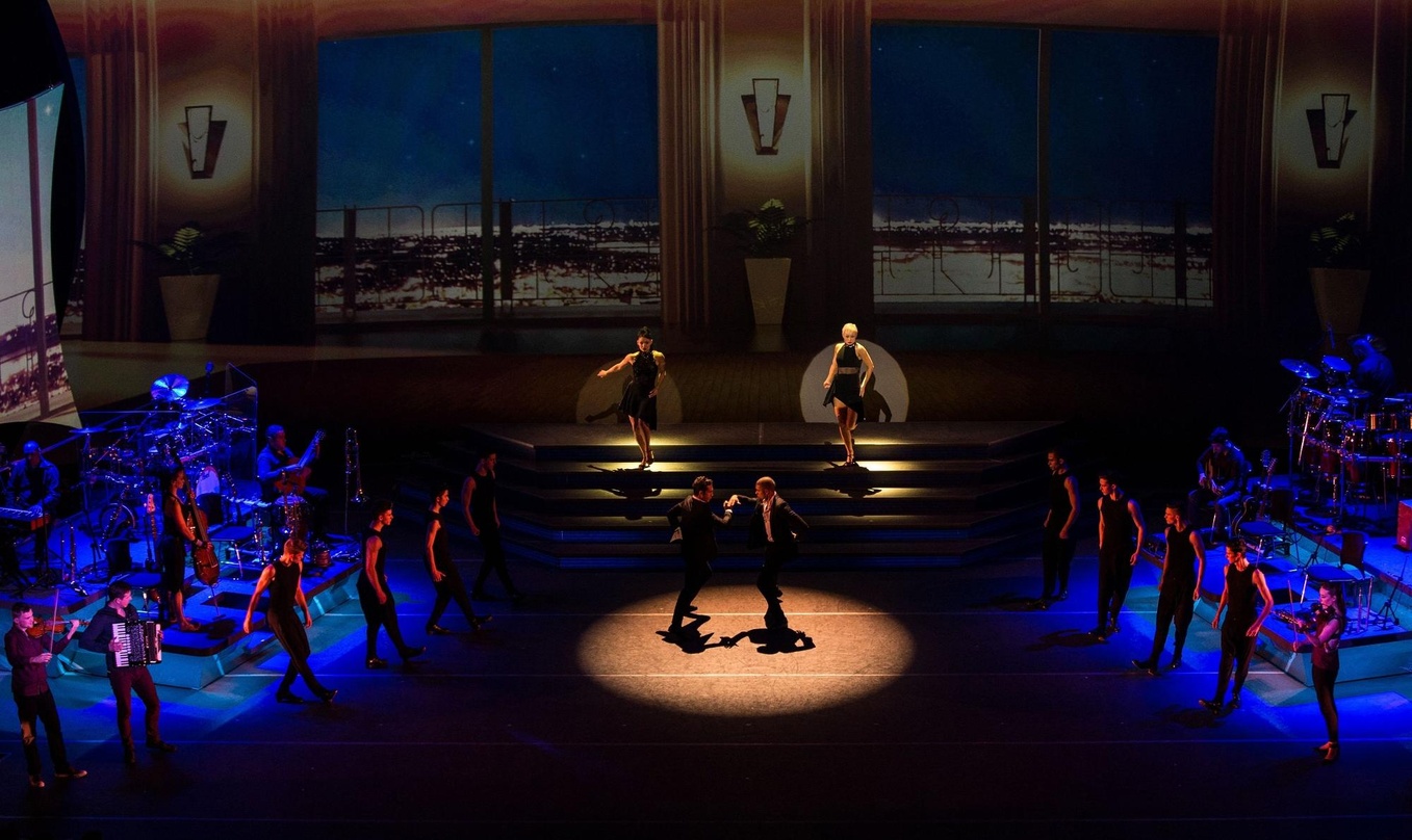 Opulent inszenierte Bühnenshow: "Heartbeat Of Home"