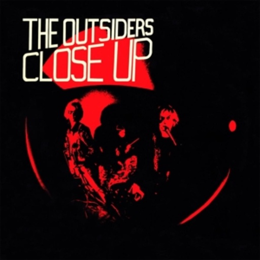 The Outsiders – Close Up