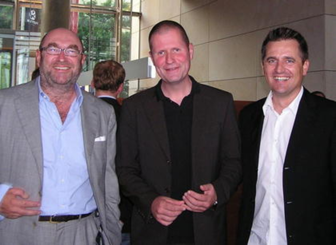 Präsentationserprobt (v.l.n.r.): Michael Haentjes mit Klassikchef Jens Quindt und Achim Harbich (edel records)