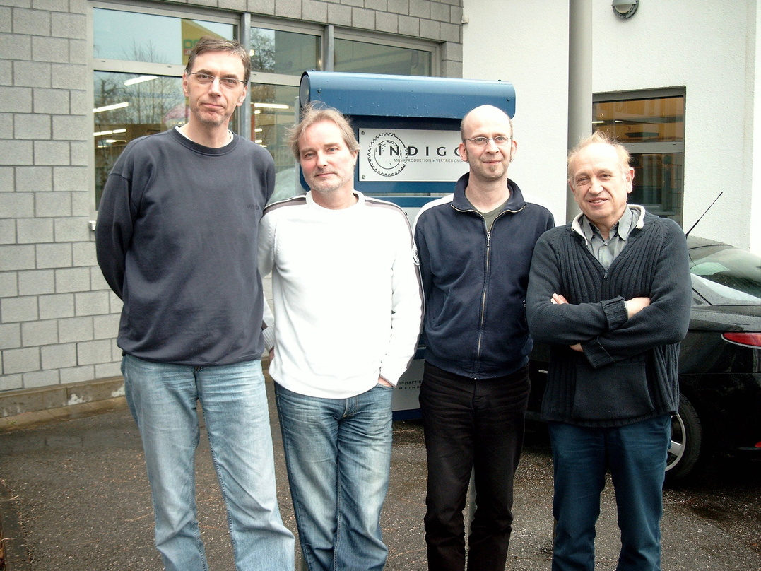 Baut in Hamburg-Harburg an: das Indigo-Team mit Albrecht Boehm,
Jörn Heinecker, Michael Engelhardt und Nikel Pallat (v.l.n.r.)