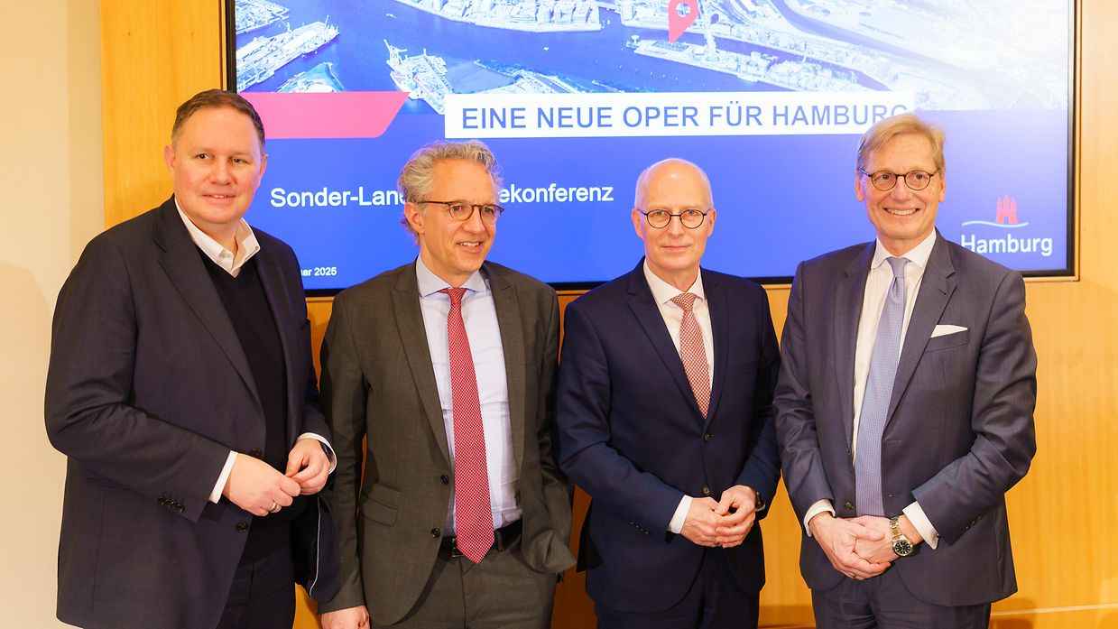 Wollen eine neue Oper in Hamburg bauen (von links): Carsten Brosda (Senator für Kultur und Medien), Jörg Dräger (Geschäftsführender Stiftungsrat der Kühne-Stiftung), Peter Tschentscher (Ha...