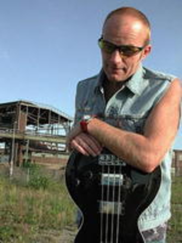 Martin Engelien: Hans Bass in allen Gassen