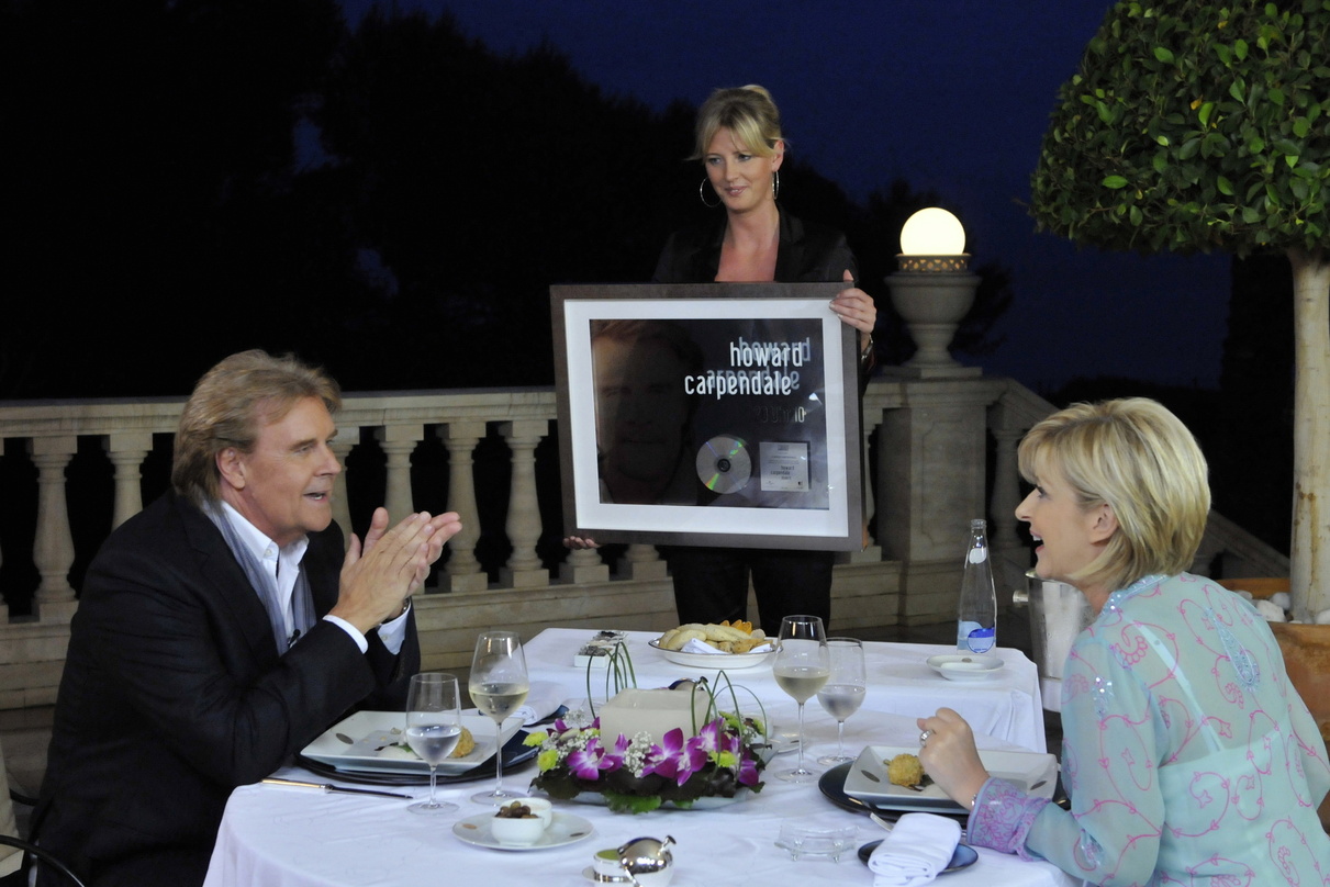 Dessert Surprise: Howard Carpendale bekommt Platin