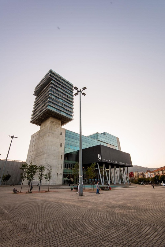 Hier findet die Konferenz BIME statt: das BEC Exhibition Centre in Bilbao