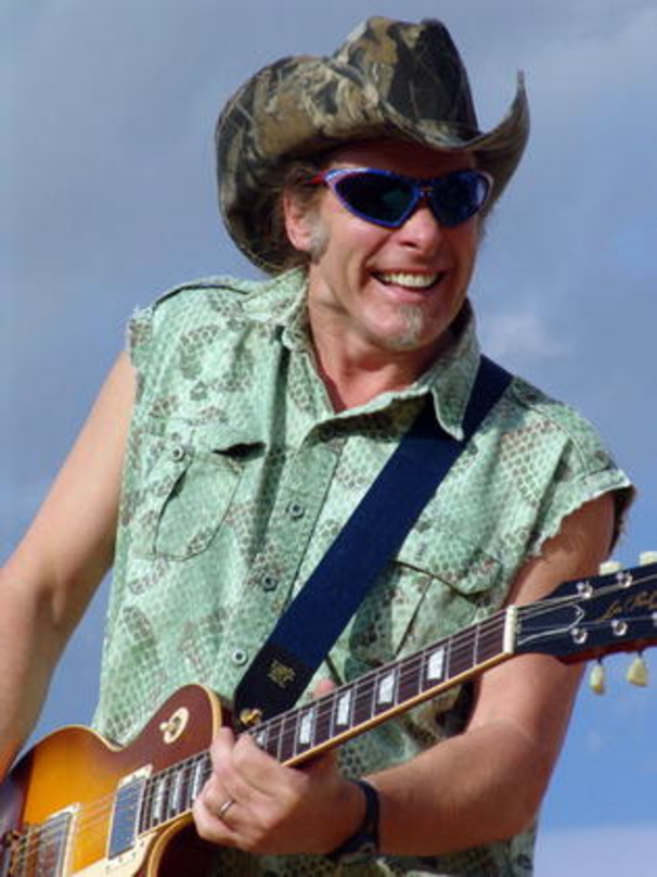 485efe6776bd66b5e415cc6b0265774e7d36018357b17fb6c4dd6e159e981ecb Der Jäger unter den Rockern: Ted Nugent
