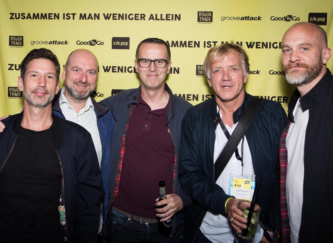 Versammelten sich in der Barracuda Bar (von links): Fabian Gerhartz (Agentur Lautstark, c/o pop), Ralph Christoph (Programmleiter c/o pop), Frank Stratmann (Geschäftsführer GoodToGo), Norb...