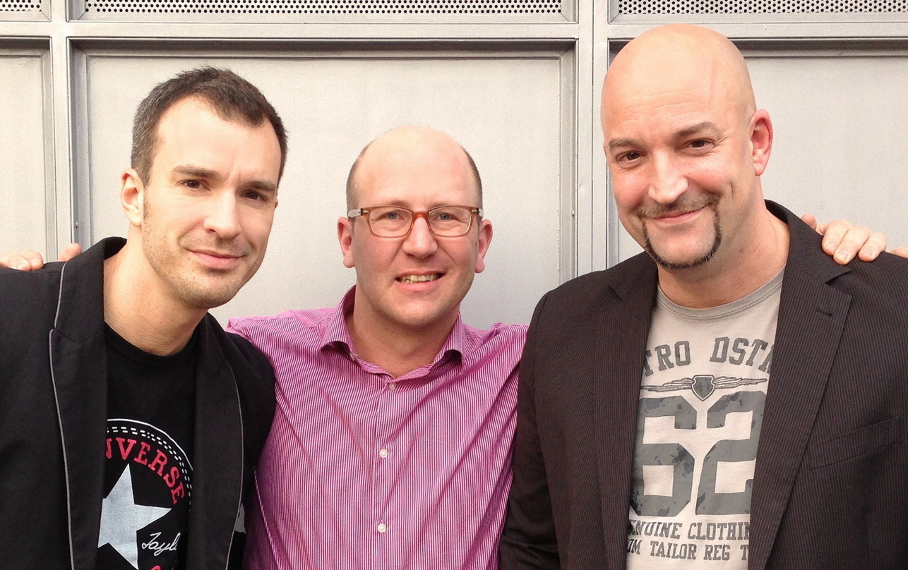 Unterschrieben einen Managementvertrag(von links): Sebastian Treu, Benjamin Galler und Markus Treu