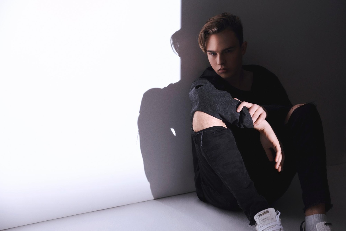 Mit seinem Debütalbum "Karma" gleich auf platz eins: Mike Singer