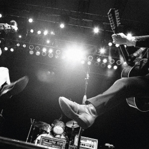 We All Raise Our Voices To The Air-Live 4.11-8.11