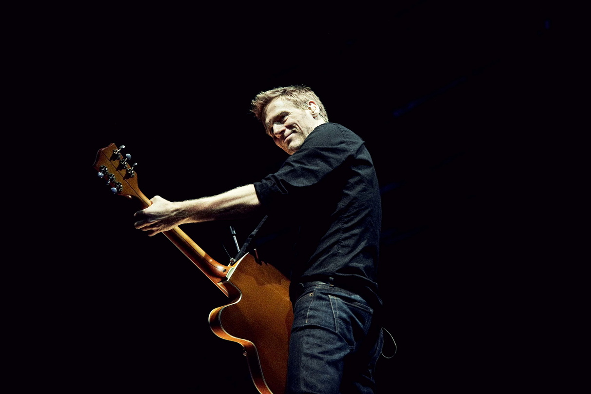 Im nächsten Jahr wieder in großen Hallen und Arenen zu erleben: Bryan Adams