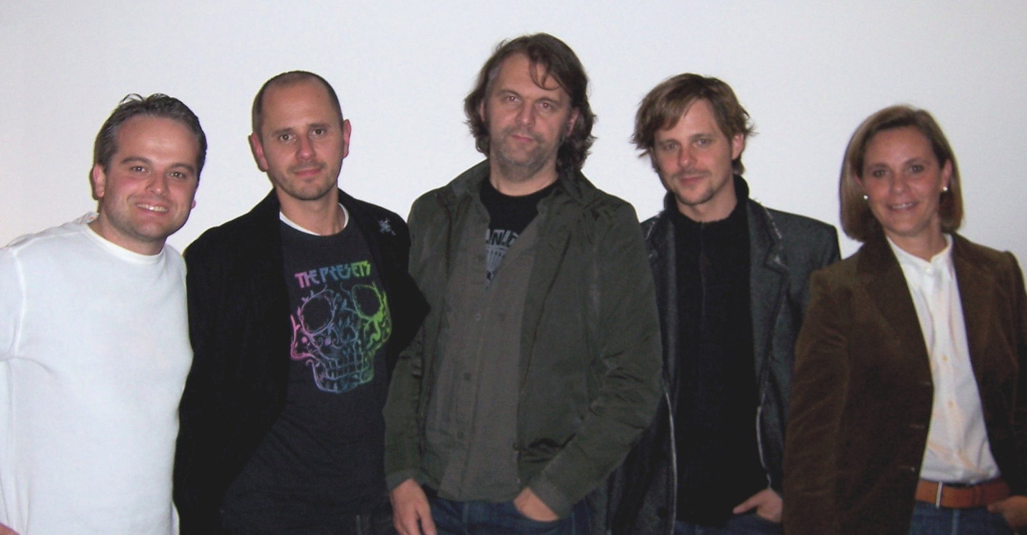 Neue Partner (v.l.n.r.): John Ruhrmann (A&R Manager, MdW), die drei Gesellschafter von Get Physical, Arno Kammermeier, Peter Hayo und Walter Merziger sowie MdW-Verlagsleiterin Pamela Georgi